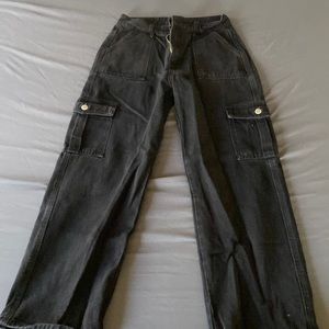 Black cargo pants “petite medium”